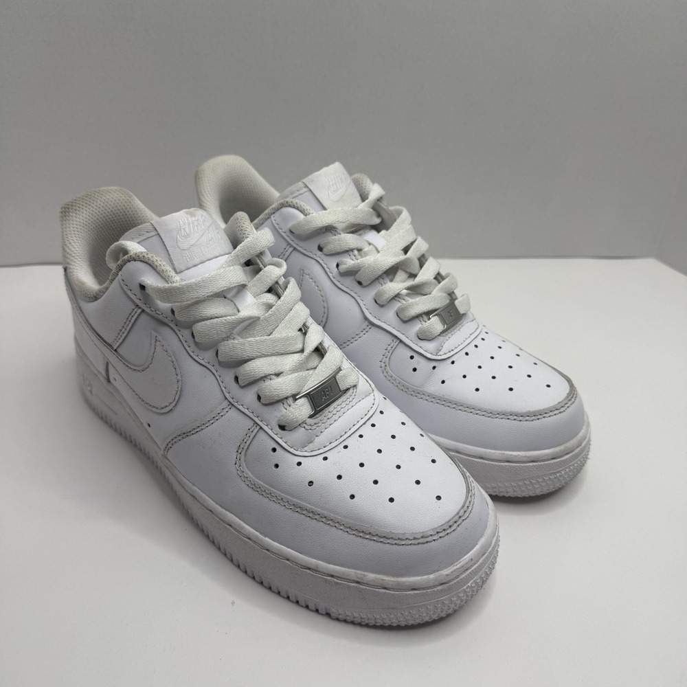 Nike Air Force 1 Low White Women’s Size 8 DD8959-100 Leather Sneakers